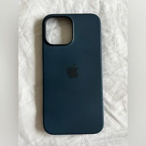 iPhone 13 Pro Max silicone apple case - blue storm